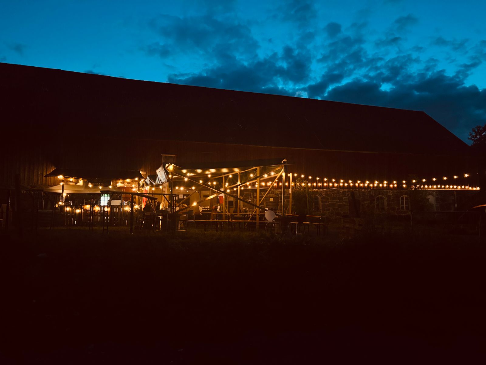 Gården vid bron