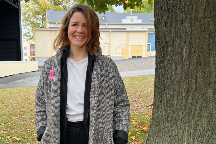 Ellen Stenberg framför Huskvarna Folkets Park